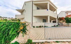 Apartments Rogulj